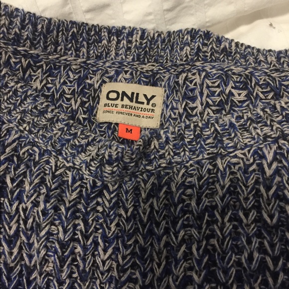 ONLY Sweater - Picture 2 of 2